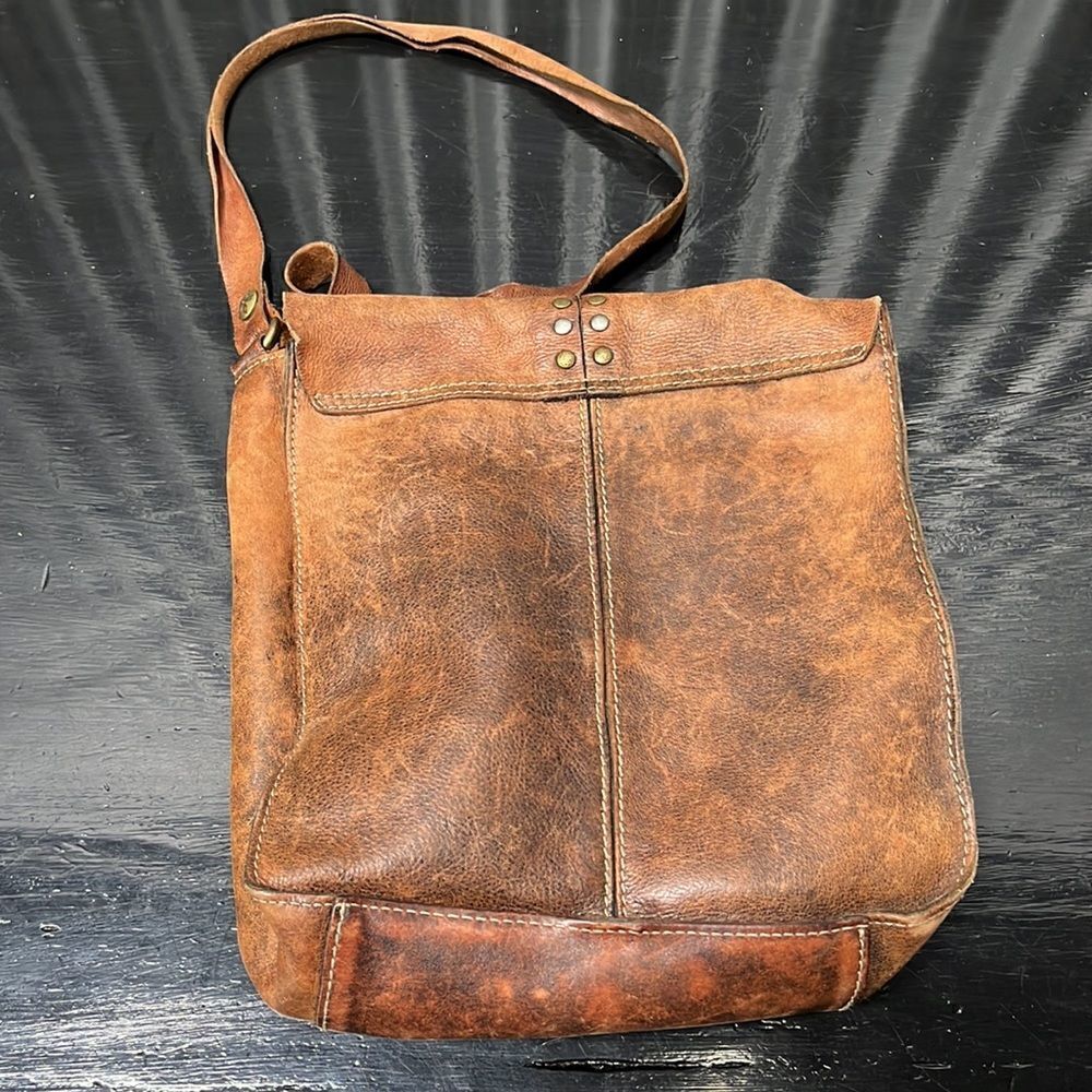 Patricia Nash Leather Cross Body Bag - Picture 11 of 12